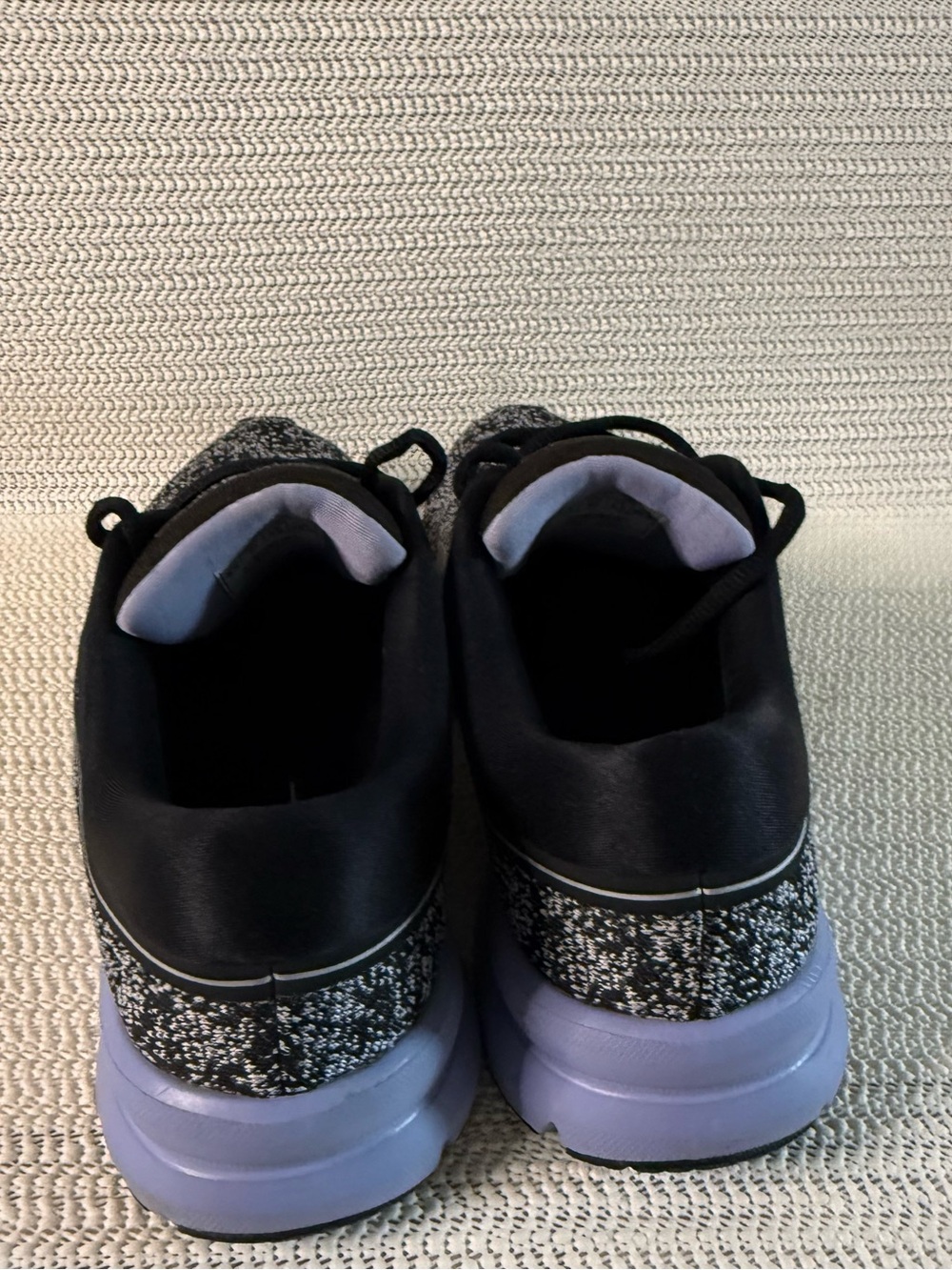 Brooks Black and Lavender Women's Running Shoes - Picture 4 of 7